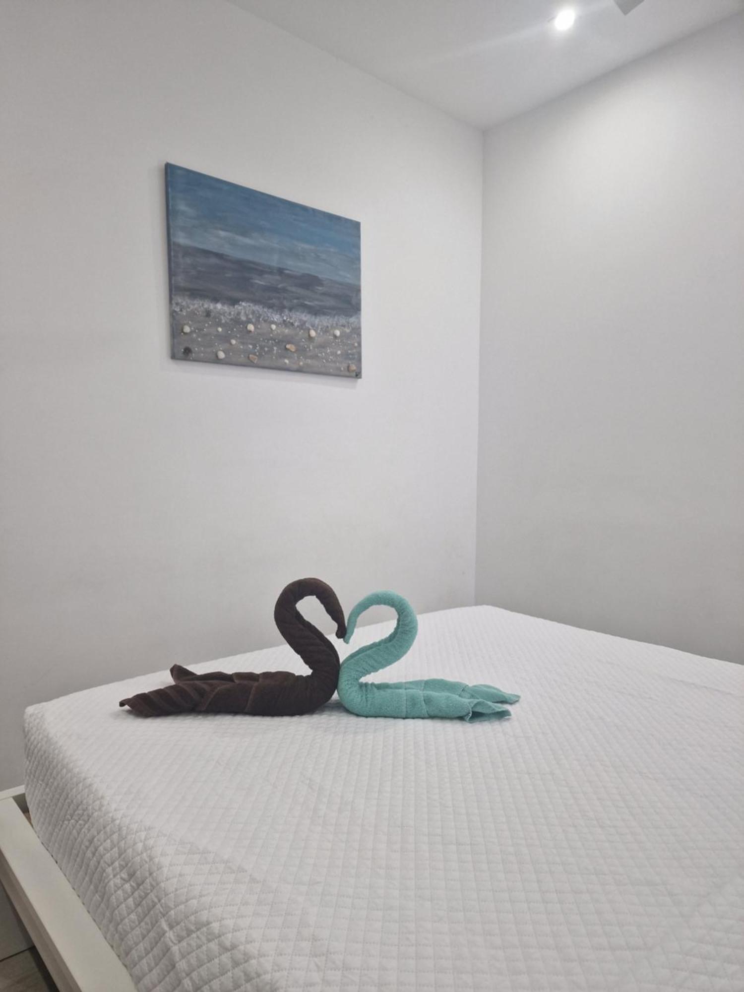 Barcelona,Apartamento Con Terraza Apartamento L'Hospitalet de Llobregat Exterior foto